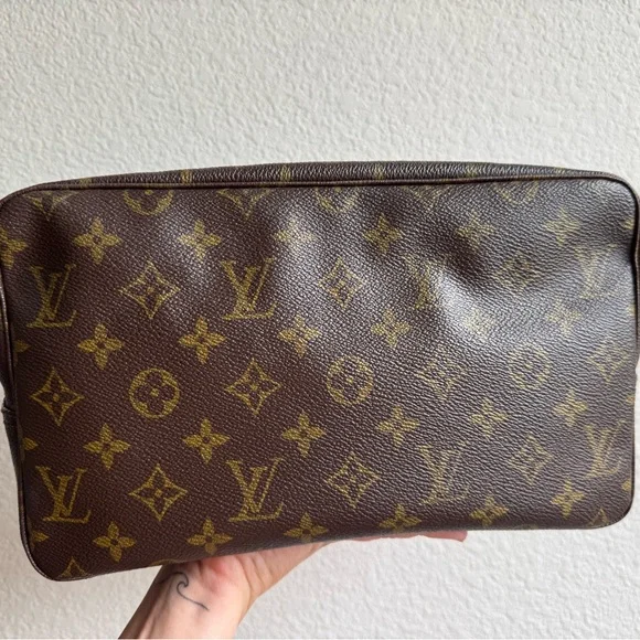 LUXURY MYSTERY BOX WORTH 1K - Picture 4 of 12